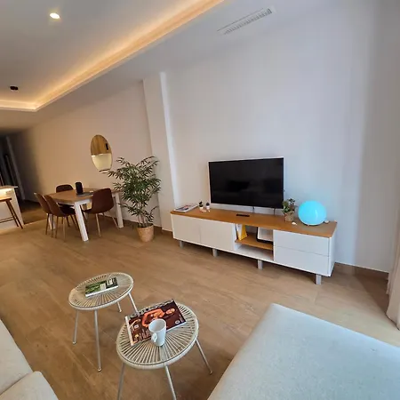 アパート New! Junto A La Playa Y Casco Historico - 80 M2 マルベーリャ